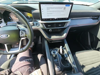 2025 Ford Explorer ST-Line - miniatura 11