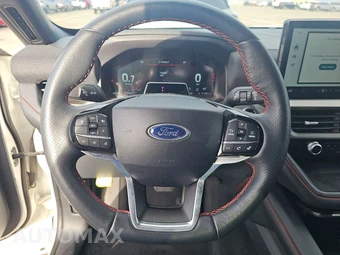 2025 Ford Explorer ST-Line - miniatura 10