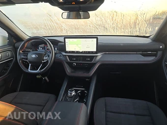 2025 Ford Explorer ST-Line - miniatura 11