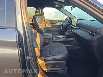 2025 Ford Explorer ST-Line - miniatura 8