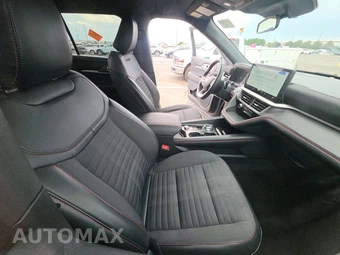 2025 Ford Explorer ST-Line - miniatura 8