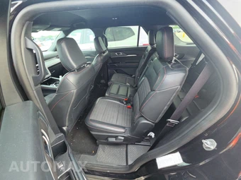 2025 Ford Explorer ST-Line - miniatura 13