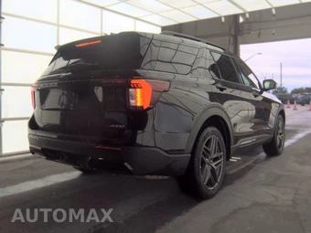2025 Ford Explorer ST-Line - miniatura 4