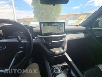 2025 Ford Explorer ST-Line - miniatura 10