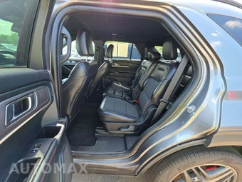 2025 Ford Explorer ST-Line - miniatura 10