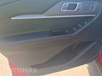 2025 Ford Explorer ST-Line - miniatura 9