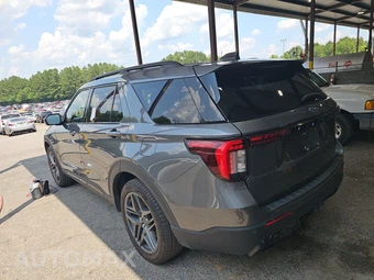 2025 Ford Explorer ST-Line - miniatura 6