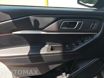 2025 Ford Explorer ST-Line - miniatura 9