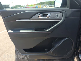 2025 Ford Explorer ST-Line - miniatura 9