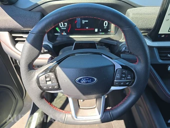 2025 Ford Explorer ST-Line - miniatura 10