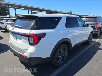 2025 Ford Explorer ST-Line - miniatura 4