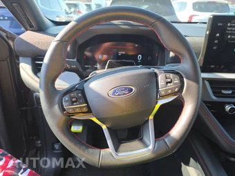 2025 Ford Explorer ST-Line - miniatura 10