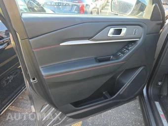 2025 Ford Explorer ST-Line - miniatura 9