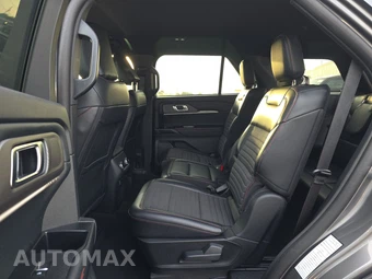 2025 Ford Explorer ST-Line - miniatura 13