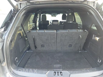 2025 Ford Explorer ST-Line - miniatura 17