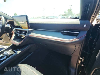 2025 Ford Explorer ST-Line - miniatura 17
