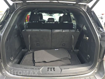 2025 Ford Explorer ST-Line - miniatura 17