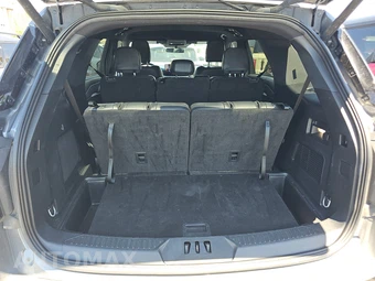 2025 Ford Explorer ST-Line - miniatura 17
