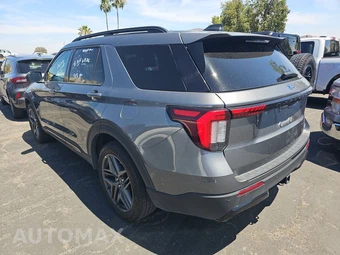 2025 Ford Explorer ST-Line - miniatura 6