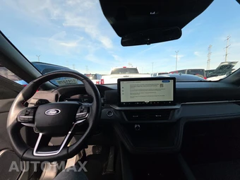 2025 Ford Explorer ST-Line - miniatura 11