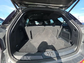 2025 Ford Explorer ST-Line - miniatura 17