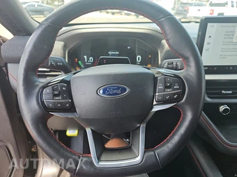 2025 Ford Explorer ST-Line - miniatura 10