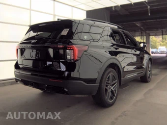 2025 Ford Explorer ST-Line - miniatura 4