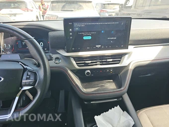 2025 Ford Explorer ST-Line - miniatura 11
