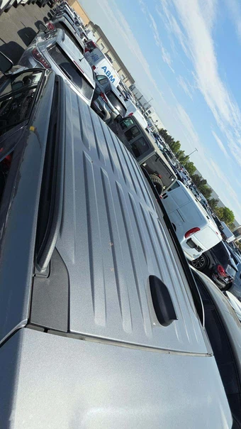 2025 Ford Explorer ST-Line - miniatura 18