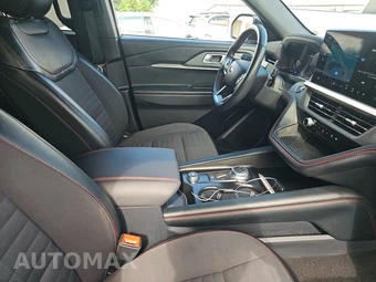 2025 Ford Explorer ST-Line - miniatura 8