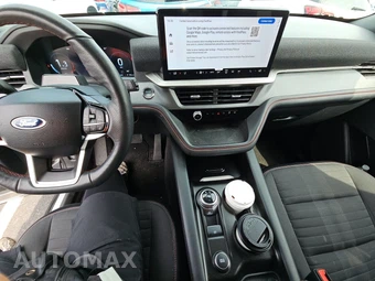2025 Ford Explorer ST-Line - miniatura 11