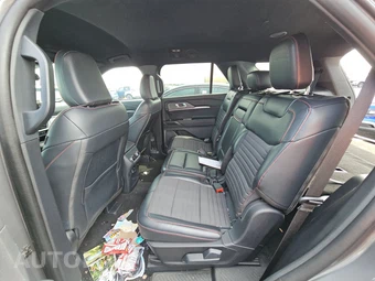 2025 Ford Explorer ST-Line - miniatura 13
