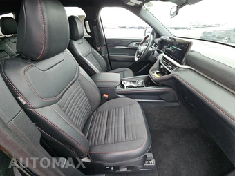 2025 Ford Explorer ST-Line - miniatura 14