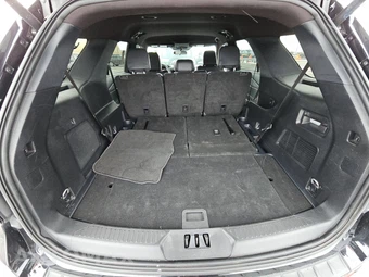 2025 Ford Explorer ST-Line - miniatura 23