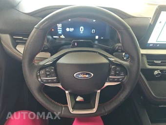 2025 Ford Explorer ST-Line - miniatura 10