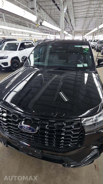 2025 Ford Explorer ST-Line - miniatura 31
