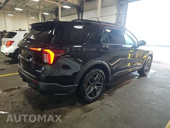 2025 Ford Explorer ST-Line - miniatura 4