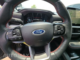 2025 Ford Explorer ST-Line - miniatura 10