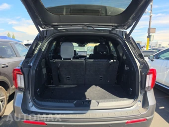 2025 Ford Explorer ST-Line - miniatura 11