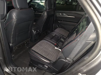 2025 Ford Explorer ST-Line - miniatura 13