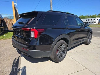 2025 Ford Explorer ST-Line - miniatura 3