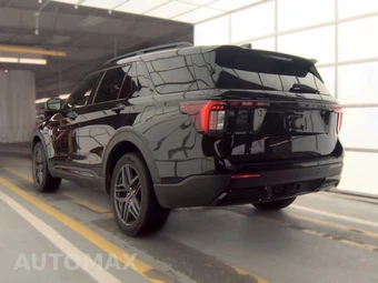 2025 Ford Explorer ST-Line - miniatura 6