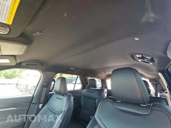 2025 Ford Explorer ST-Line - miniatura 11