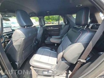 2025 Ford Explorer ST-Line - miniatura 13