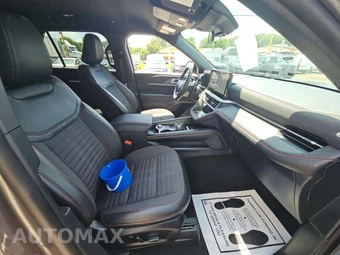 2025 Ford Explorer ST-Line - miniatura 19