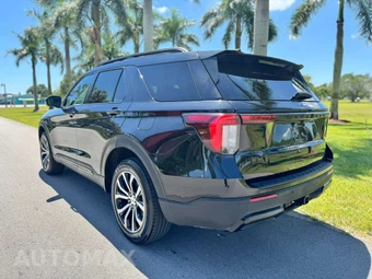 2025 Ford Explorer ST-Line - miniatura 6