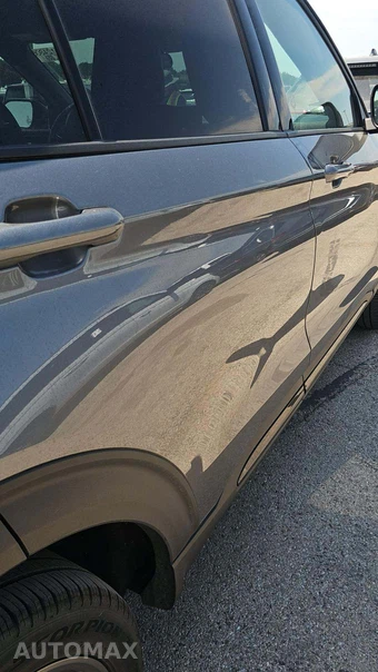 2025 Ford Explorer ST-Line - miniatura 23