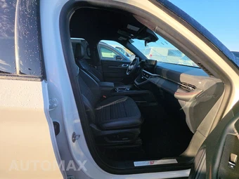 2025 Ford Explorer ST-Line - miniatura 8