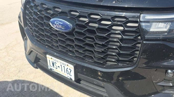 2025 Ford Explorer ST-Line - miniatura 25