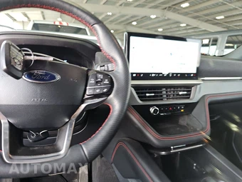 2025 Ford Explorer ST-Line - miniatura 11